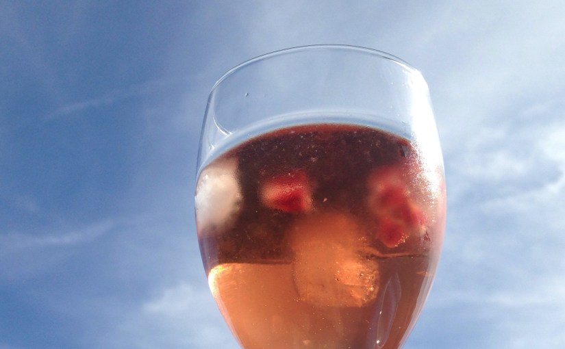 Guest Post: Wine Cocktails for Your Summer Fling&nbsp;Parties