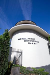 Weinquartier_Burggarten_weinregion_ahr_weinreisen_deutschland_weingut