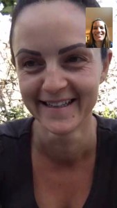 elena_lind_iris_shafie_jungwinzerin_sommeliere_telefonat